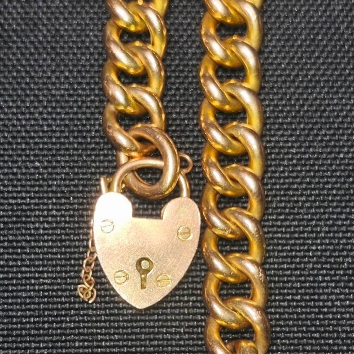 Antique 15ct Gold Curb Bracelet with Heart Padlock – Pre-1932 Solid Gold 19g Heart Padlock