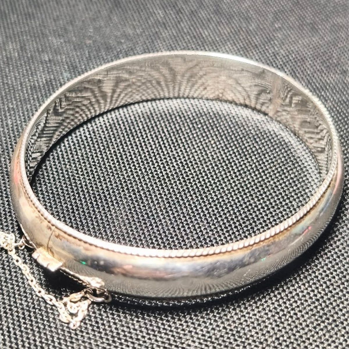 Vintage Solid Sterling Silver Hinged Bangle Bracelet | Safety Chain | Hallmarked | 14.98g