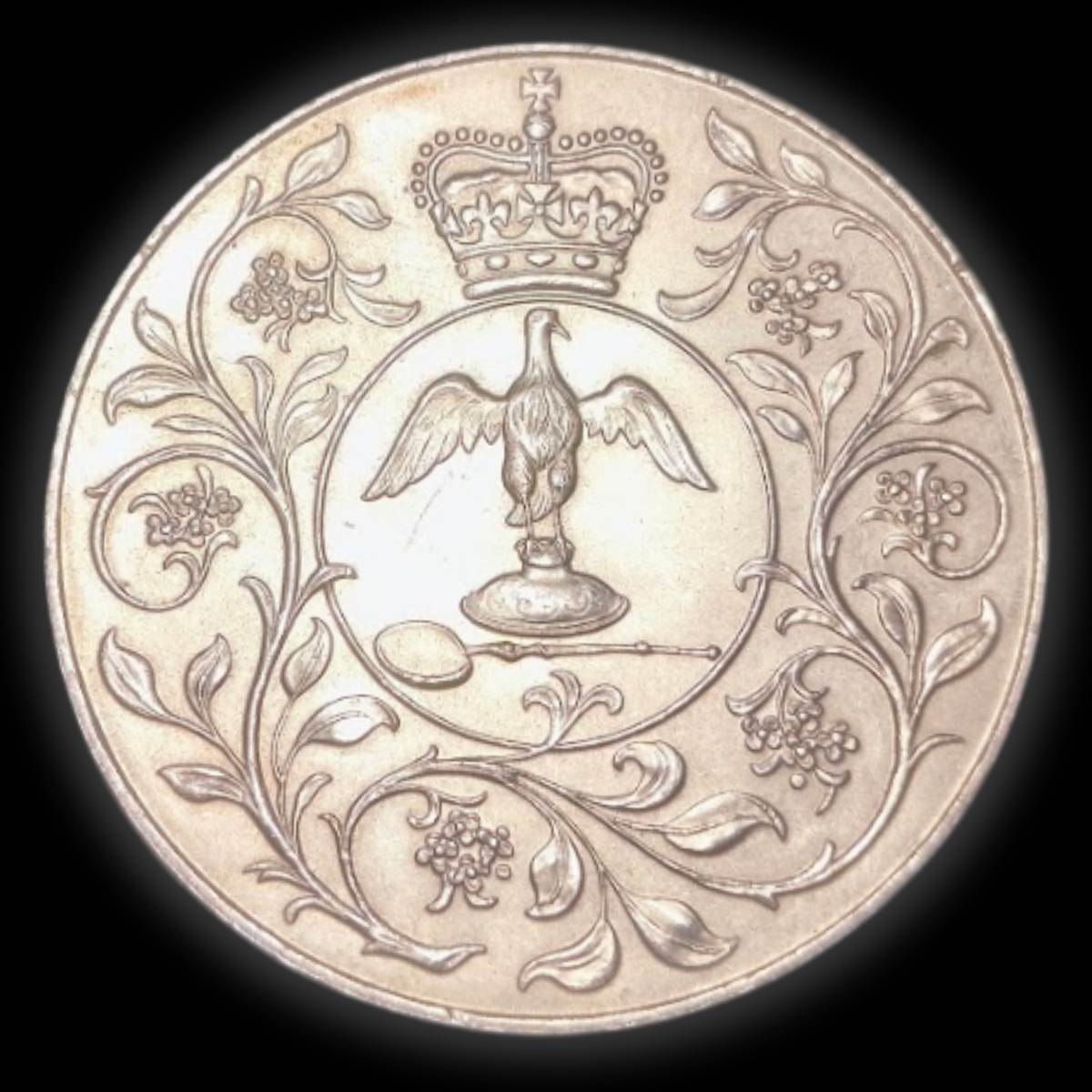 1977 Elizabeth II Five Pound Coin – Silver Jubilee Crown – UK Commemorative Coin Observe