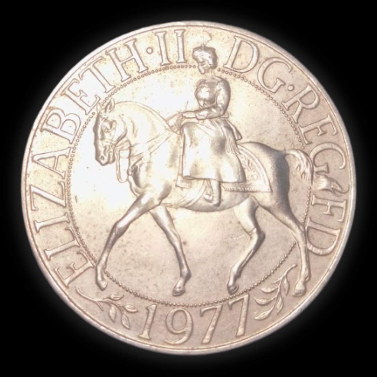 1977 Elizabeth II Five Pound Coin – Silver Jubilee Crown – UK Commemorative Coin Reverse