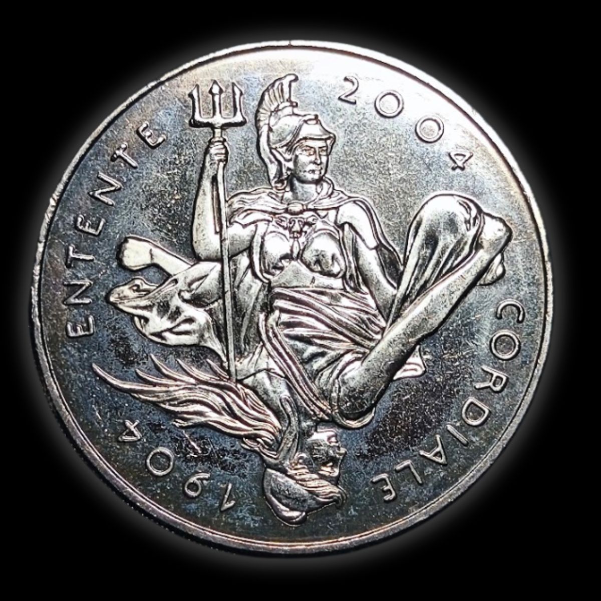 2004 Entente Cordiale Centenary £5 Coin Reverse