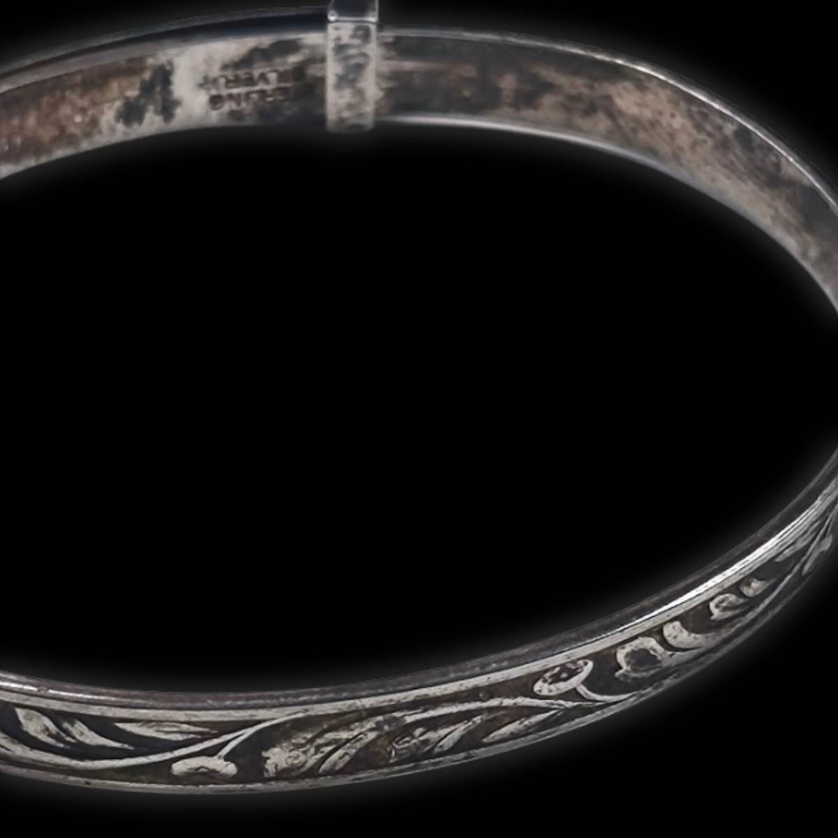 Vintage Sterling Silver Floral Hinged Bangle