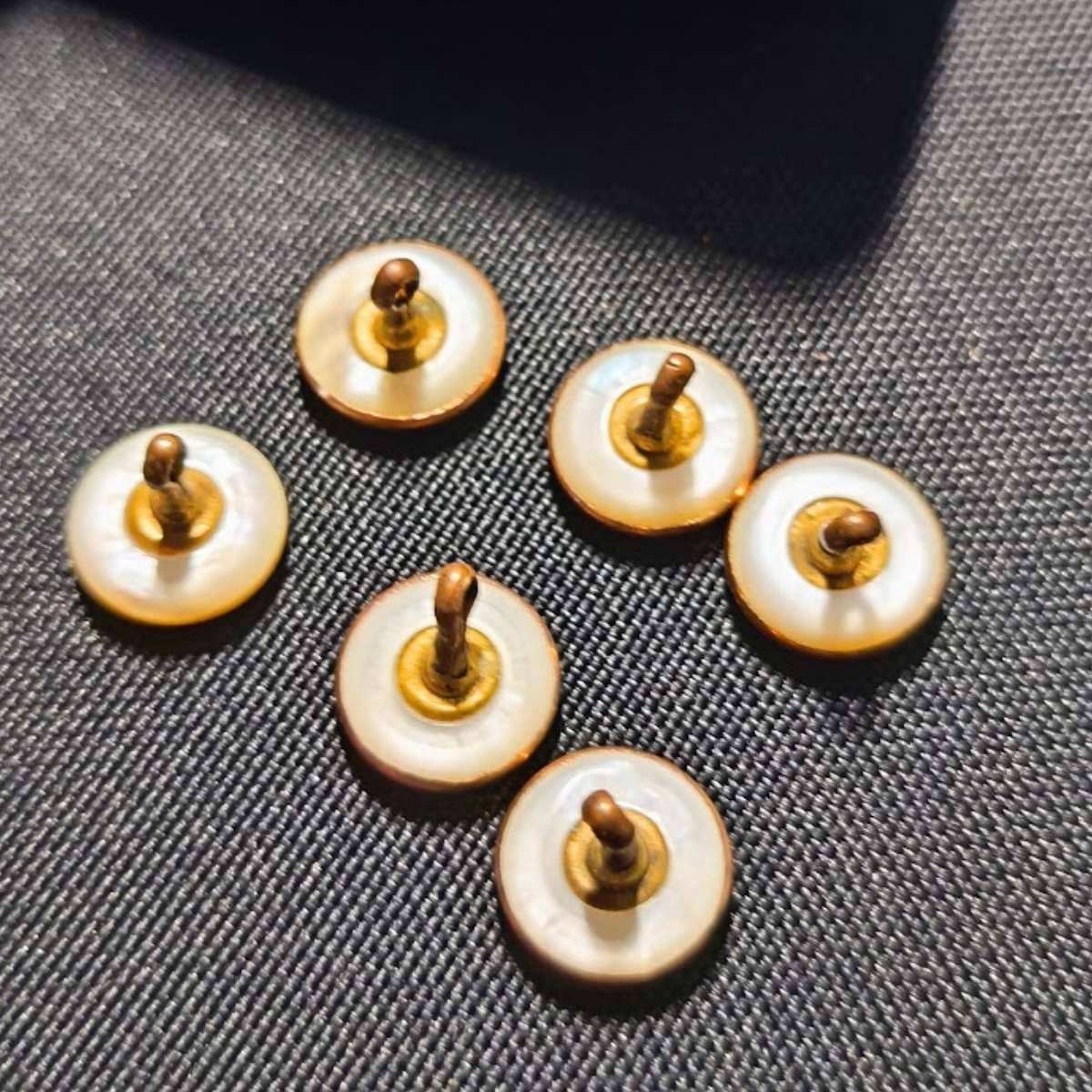 Edwardian Mother-of-Pearl Dress Stud Set – Alfred Clark, 33 New Bond Street (c.1903–1916) | Boxed - Image 4